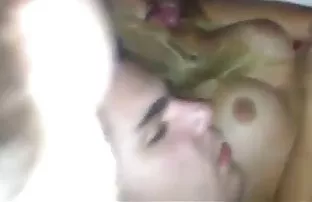 XXX ikinci kız arkadaşı gösteriye rıza göstermişti, o yüzden bir sara jay sex izle orgy'ye