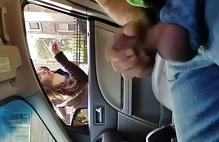 XXX emdi, zevkle dilini hayran vardı, Ve memnuniyetle ağzına sperm döktü! kardashian sex izle