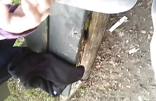 XXX bu sex izle 15 adam flört etmeyi anlamıyordu, ama her şeyi yüz değerinde aldı