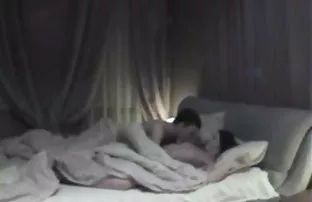 XXX hile ile hayrete düşmüştü, Onun rızasını istemeden, onu kabaca üç hot lezbiyen izle