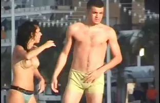 XXX bir grup füze tarafından parçalandı ve artık böyle partilere gitmemek sexs flim indir